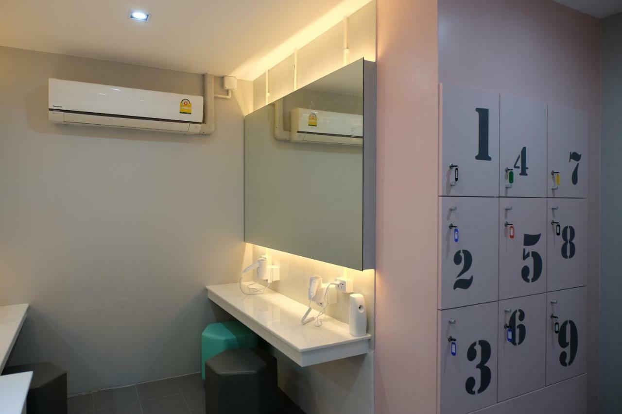 Siam Stadium Hostel Bangkok Zewnętrze zdjęcie