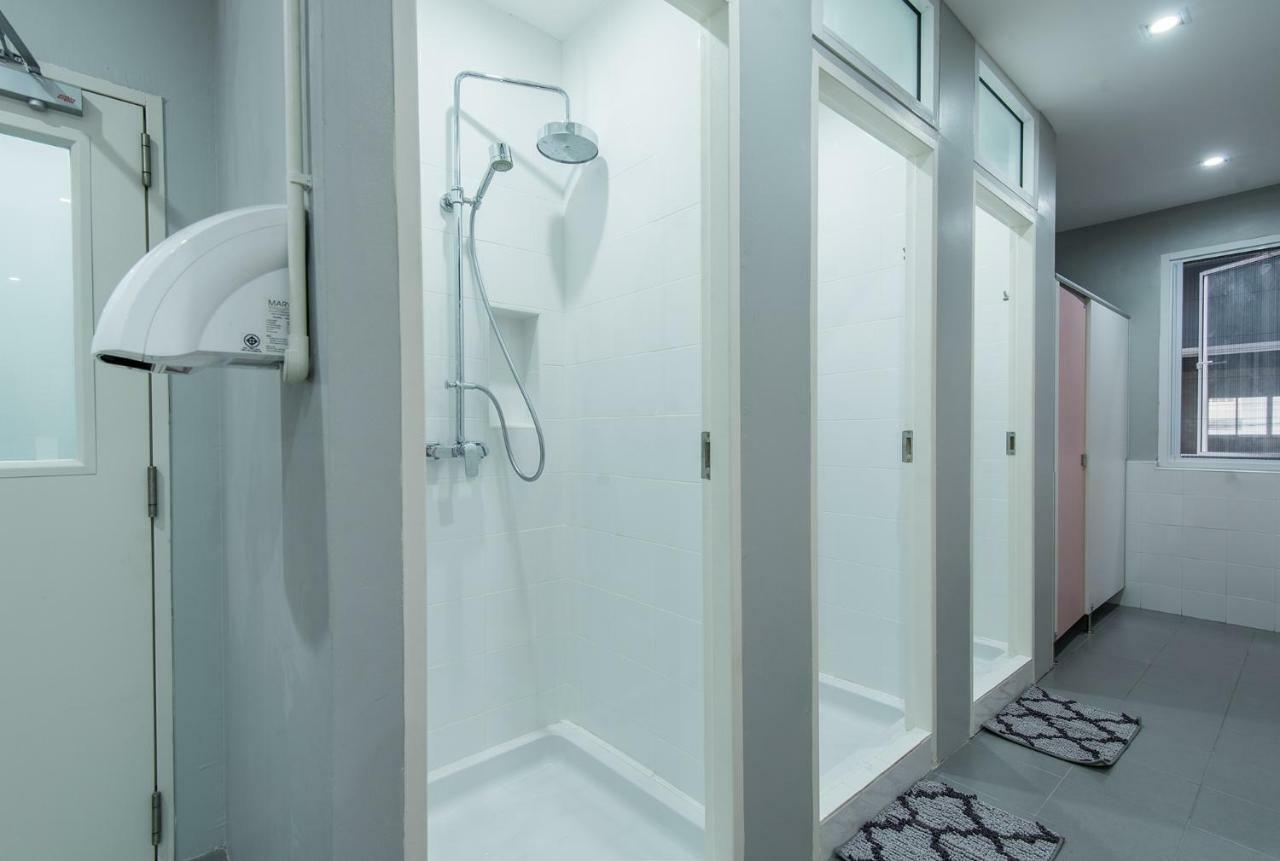 Siam Stadium Hostel Bangkok Zewnętrze zdjęcie
